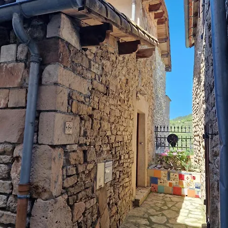 בית נופש La Maisonnette Avec Belle Vue A St Rome De Tarn
