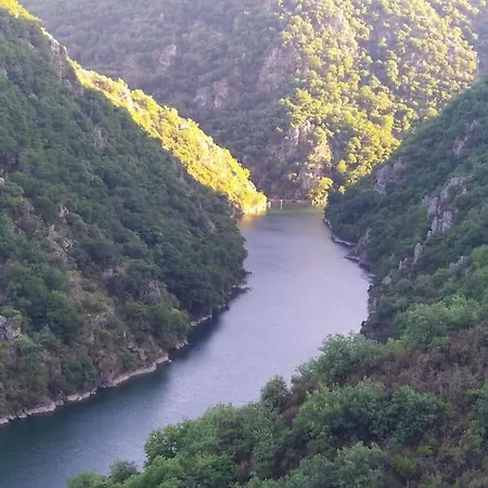 La Maisonnette Avec Belle Vue A St Rome De Tarn Saint-Rome-de-Tarn