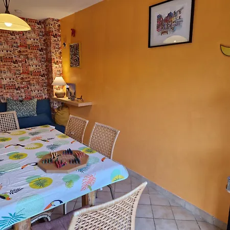בית נופש La Maisonnette Avec Belle Vue A St Rome De Tarn *